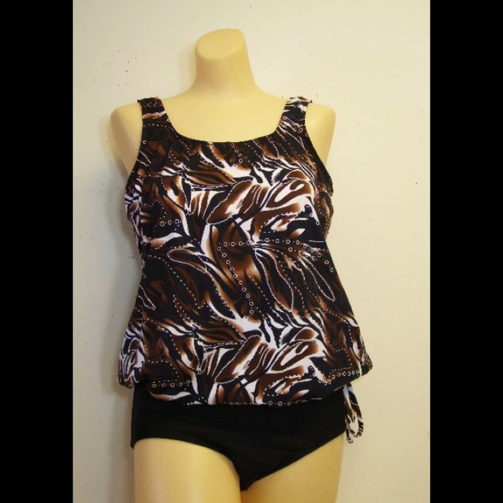 NWT 12 or 20 B/C Topanga blouson swimsuit top 16-696